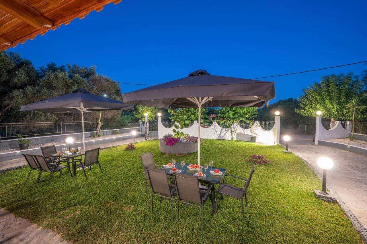 Afroditi Holiday Home - Blue Apartment Svoronata Luaran gambar