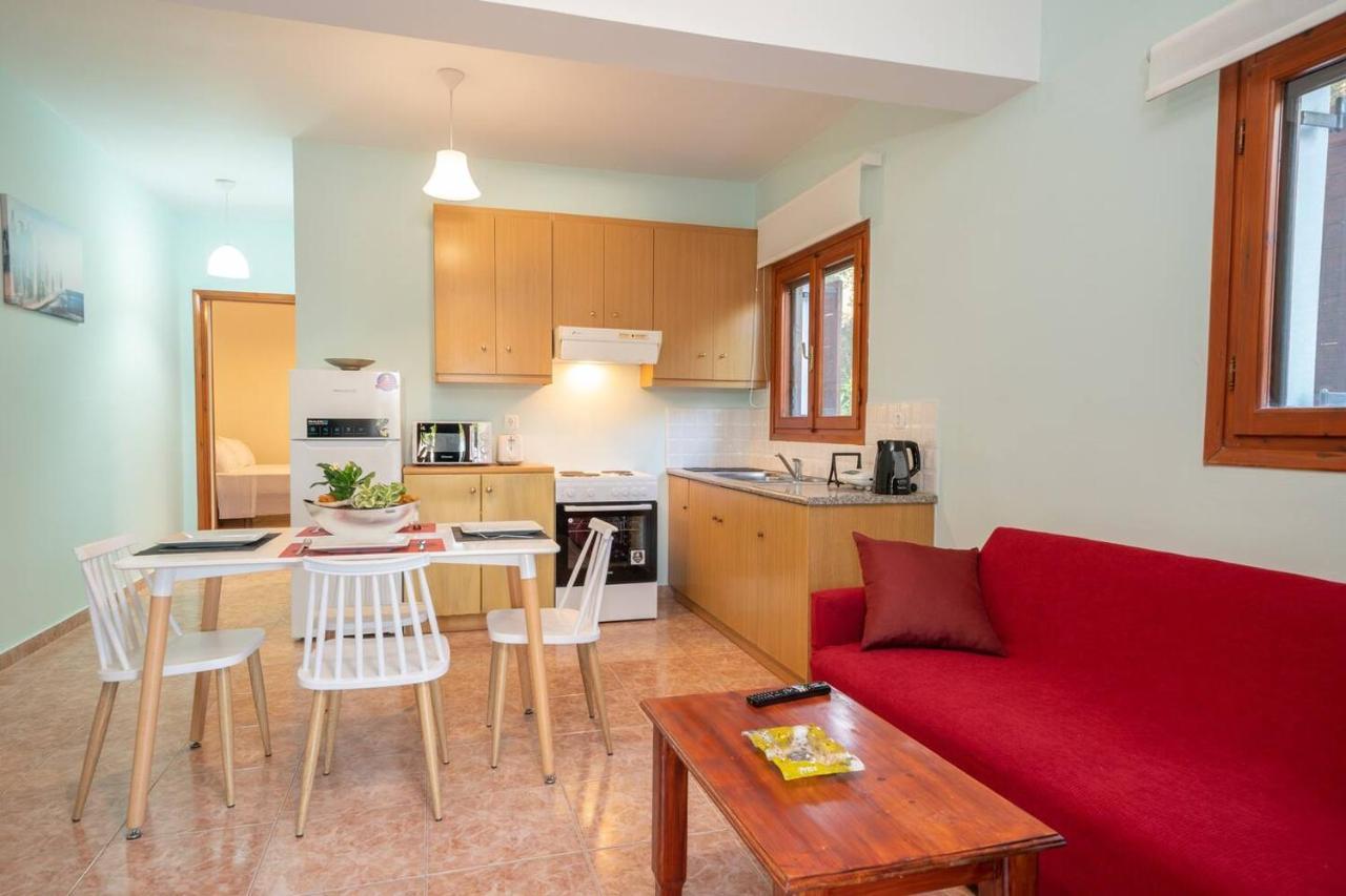Afroditi Holiday Home - Blue Apartment Svoronata Luaran gambar