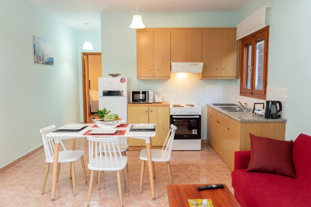 Afroditi Holiday Home - Blue Apartment Svoronata Luaran gambar